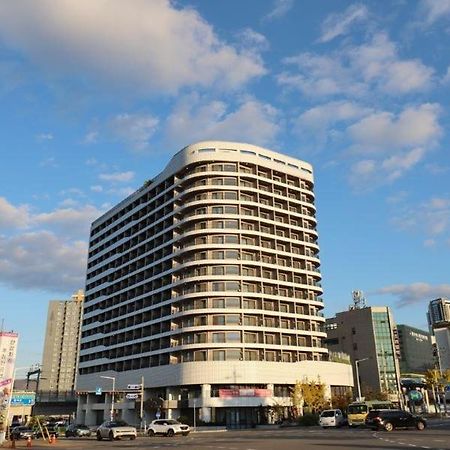 Chuncheon Eston Hotel エクステリア 写真