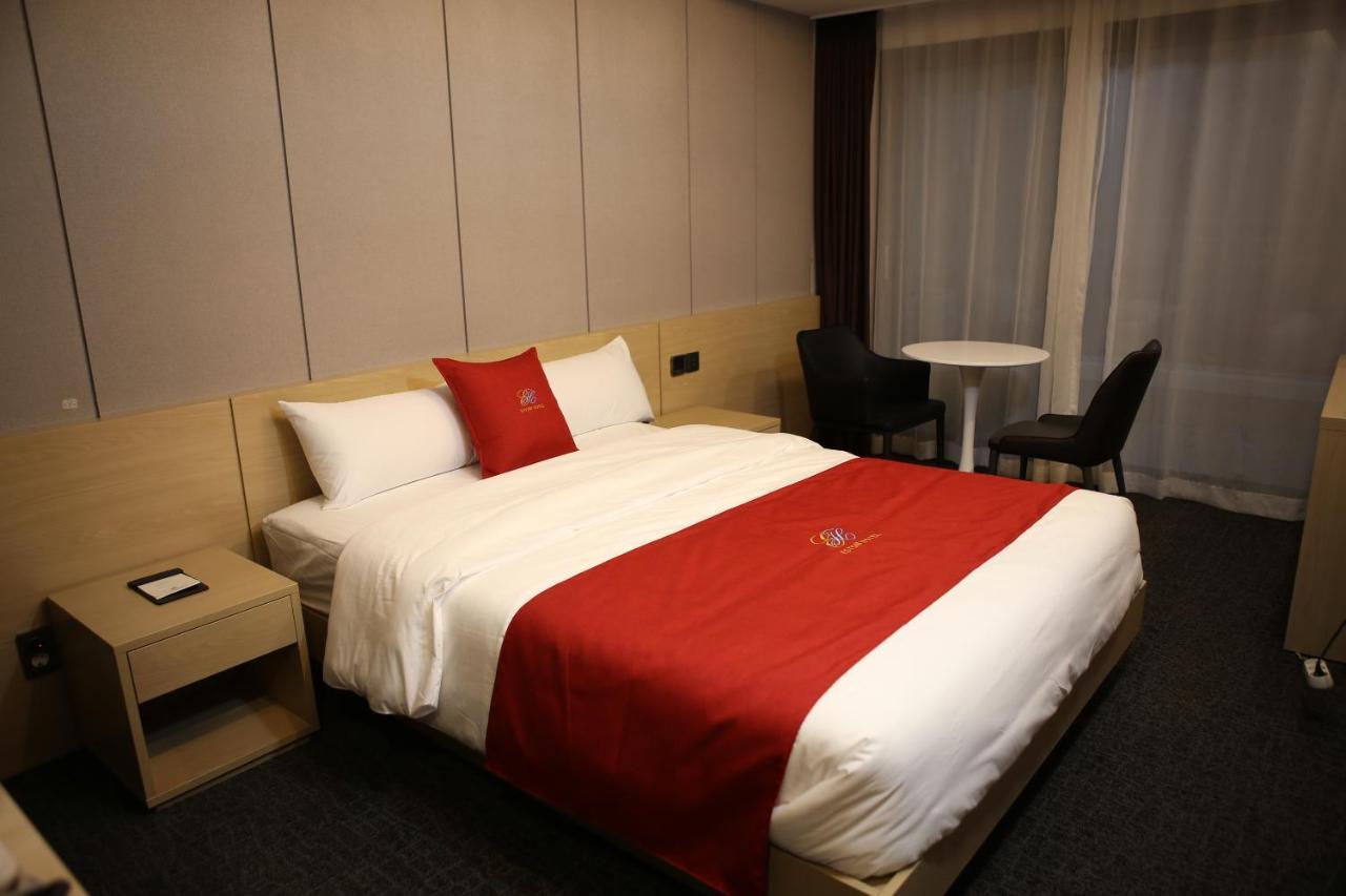 Chuncheon Eston Hotel エクステリア 写真