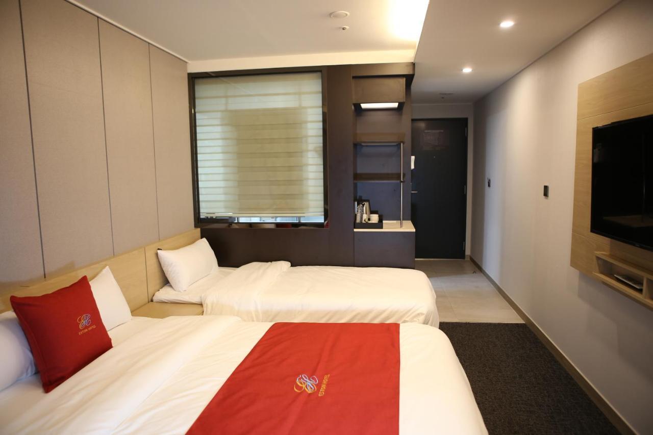 Chuncheon Eston Hotel エクステリア 写真