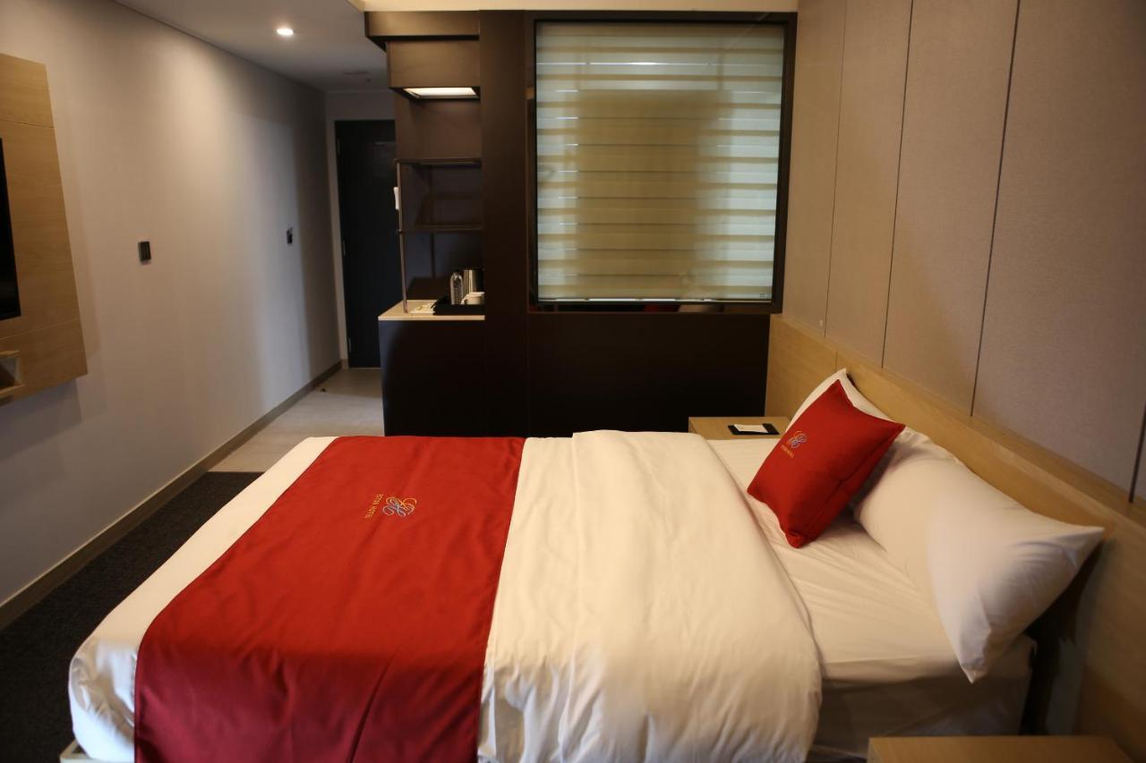 Chuncheon Eston Hotel エクステリア 写真