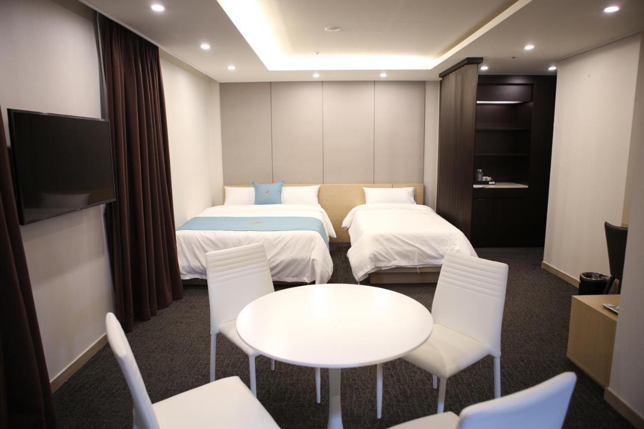 Chuncheon Eston Hotel エクステリア 写真