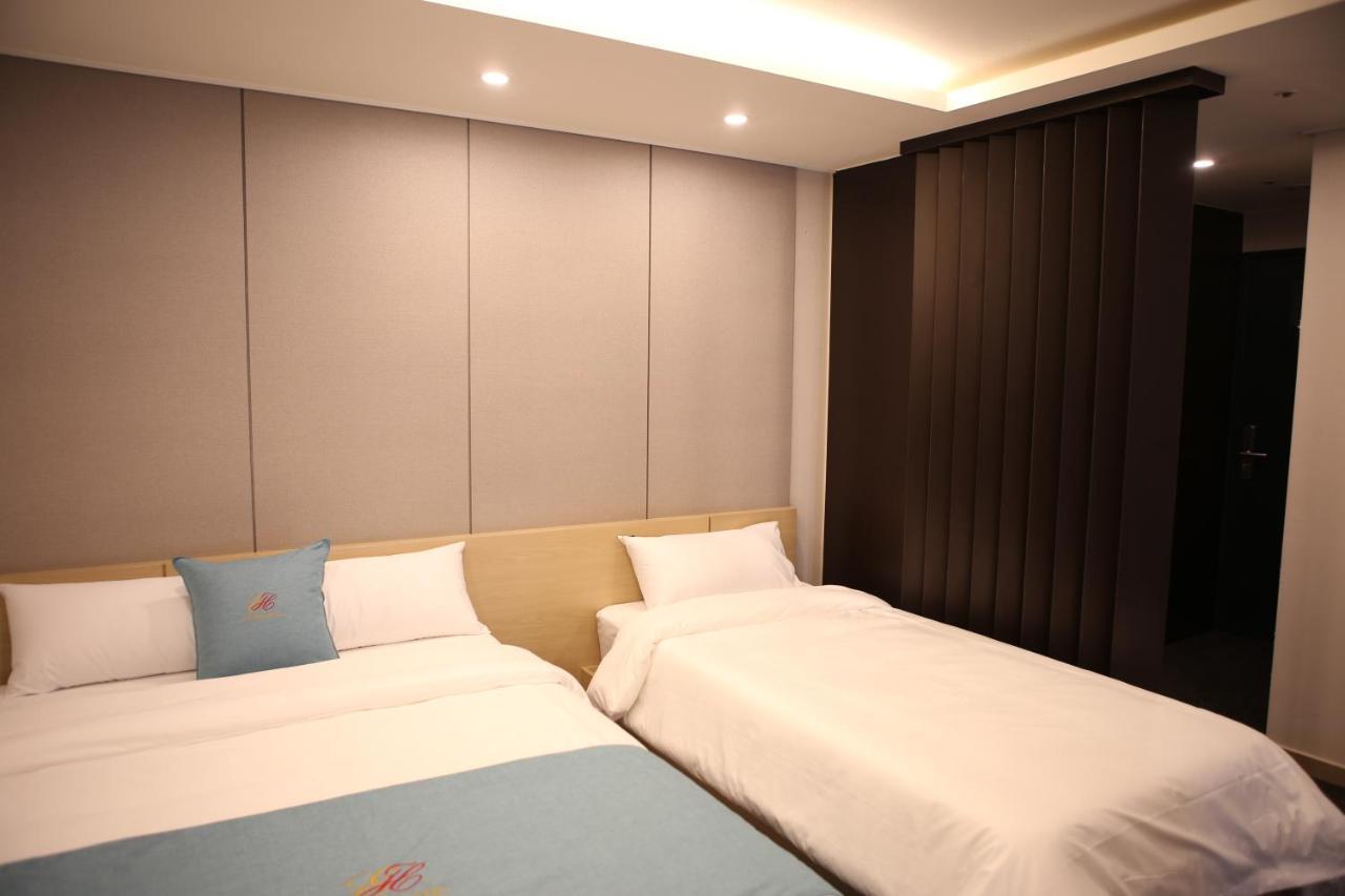 Chuncheon Eston Hotel エクステリア 写真