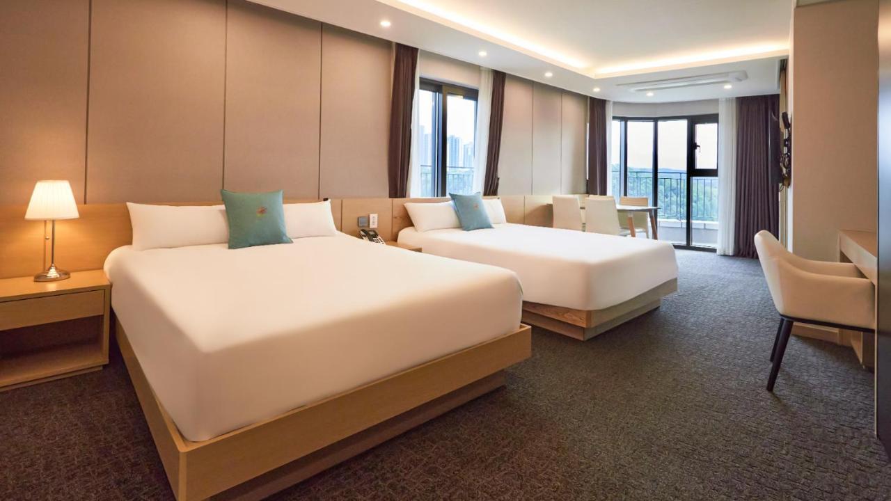 Chuncheon Eston Hotel エクステリア 写真