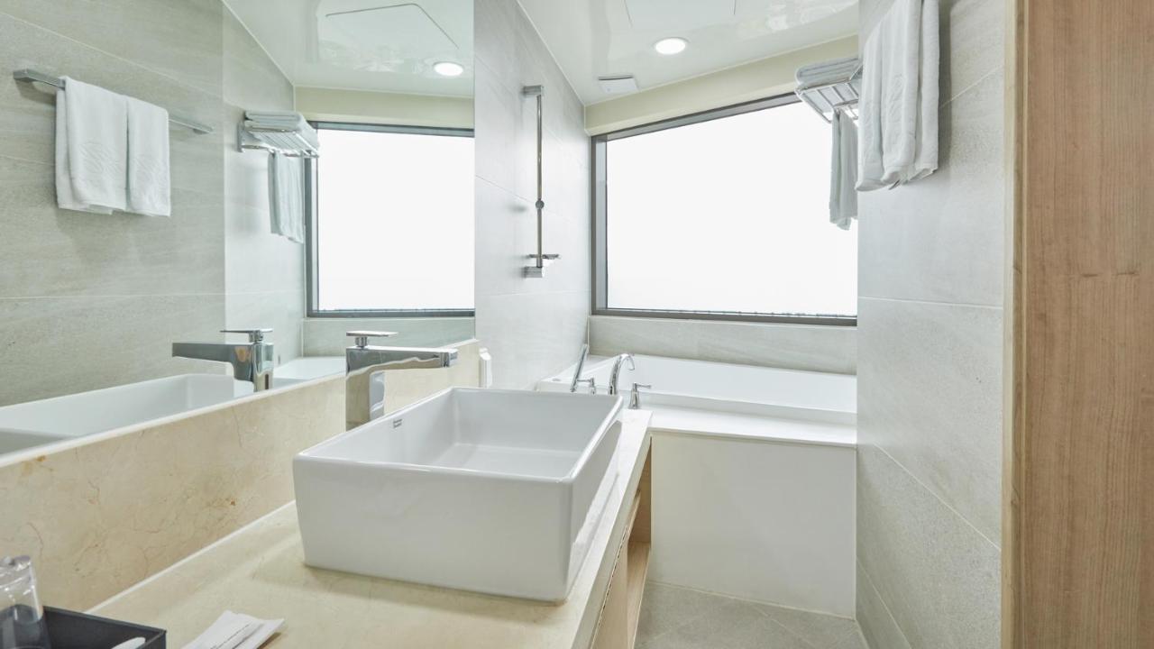 Chuncheon Eston Hotel エクステリア 写真